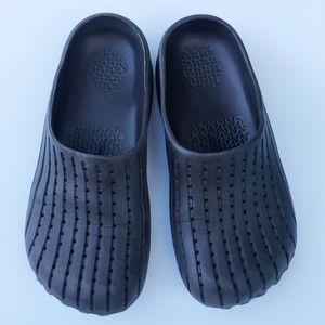 CROCS Shoes - Crocs • Slip On Clogs CROCS Shoes - Crocs • Slip On Clogs